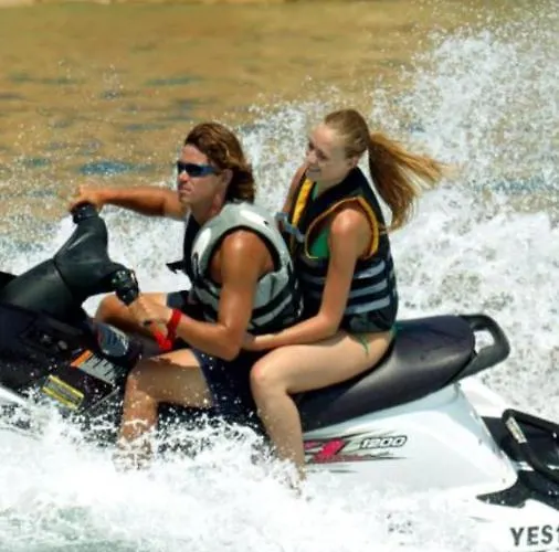 Club Amarilis,alex&mila Da Rocha