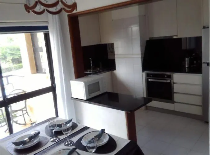 Club Amarilis,alex&mila Da Rocha