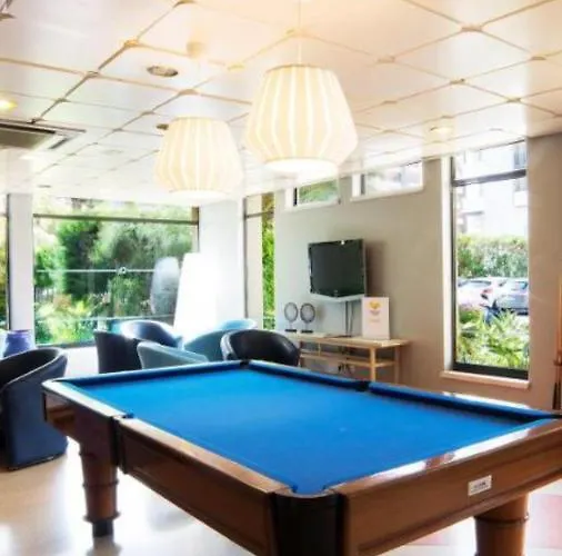 Club Amarilis,alex&mila Da Rocha Apartment